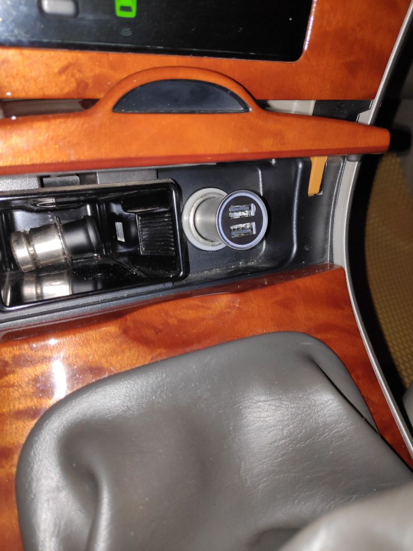 Hàng chất lượng, cầm chắc tay.giao hàng cẩn thận Hàng chất lượng, cầm chắc tay.giao hàng cẩn thận