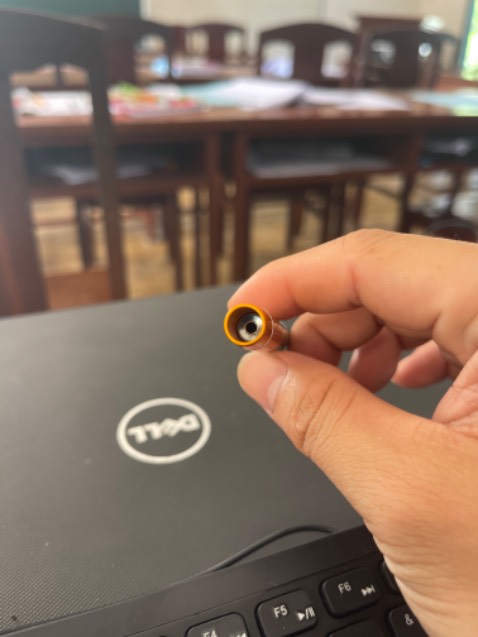 Có dùng được đầu nhỏ đếch đâu, đầu to thôi, thiết kế quá dở