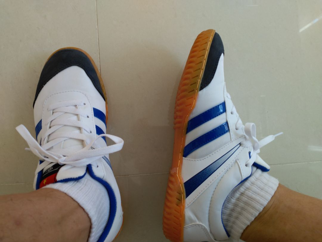 Mẫu như mô tả. Chất lượng tốt, ôm chân. Đường chỉ may chắc chắn. 5* chất lượng.!!!