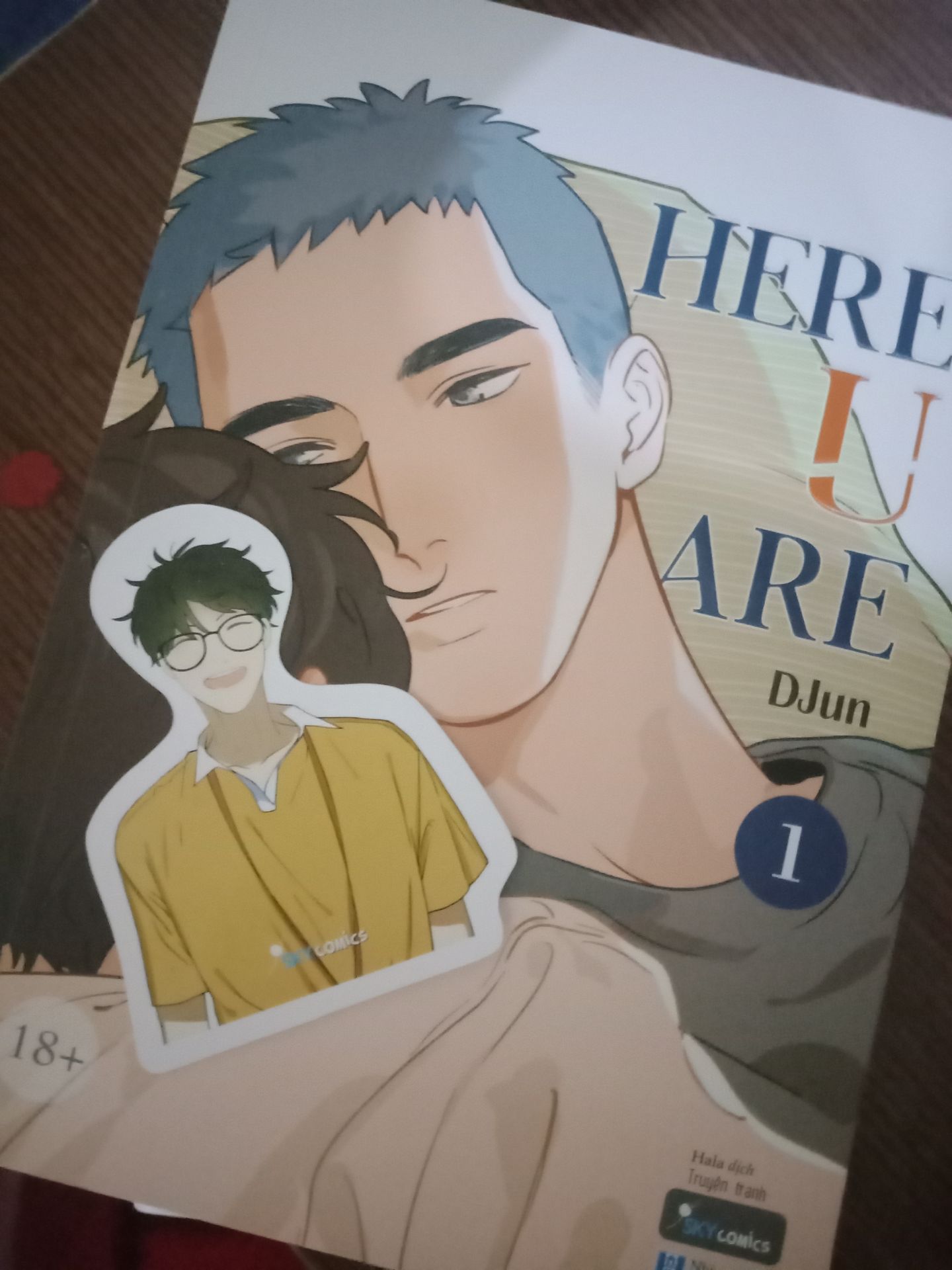 hàng ũci lắm nhă.nên muaaa.
sách in ấn đẹp,có một vài ảnh hơi mờ và nhạt . nhưng không sao.hàng về tới tay không móp méo . hảo sáchhh