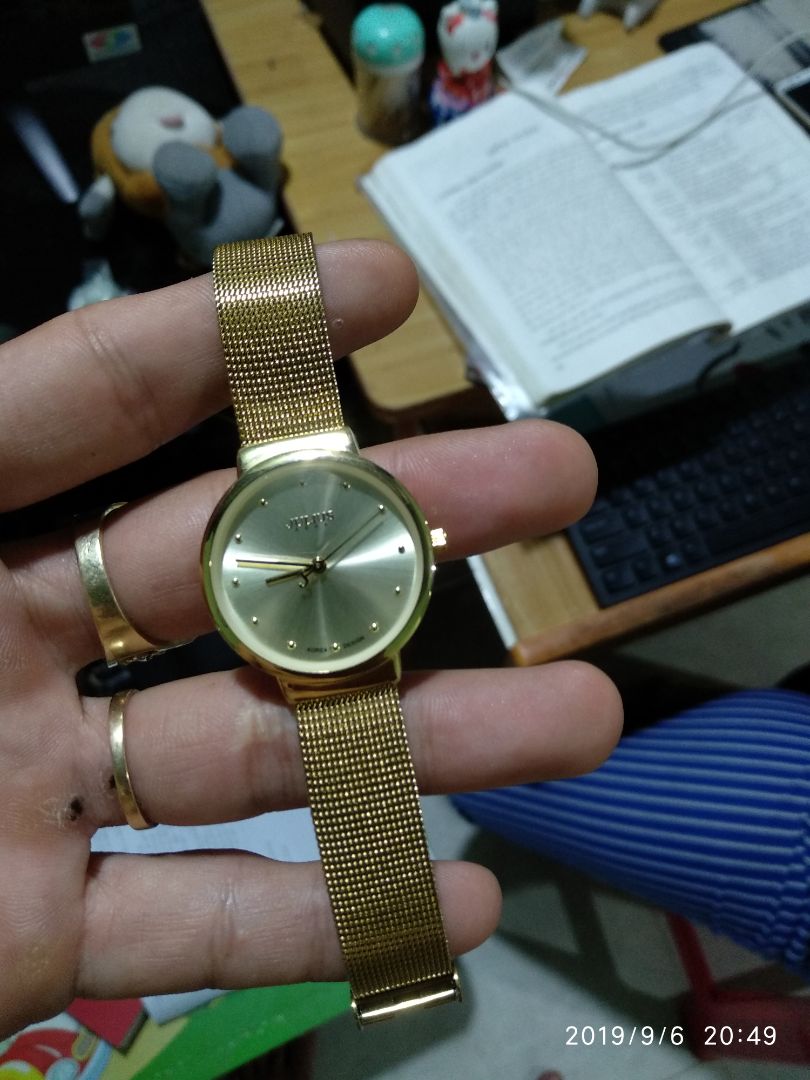 Quá xuất sắc, sản phẩm đẹp, tiện lợi, dây đeo có thể nới lỏng hoặc siết lại mà khỏi cần cắt dây. Giá rất hợp lý, cảm ơn tiki !