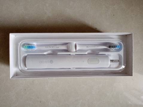 Đã nhận được hàng, nguyên tem và đầy đủ.. đã khởi động máy, máy mạnh độ rung ổn.. chưa xài nên không biết thế nào..