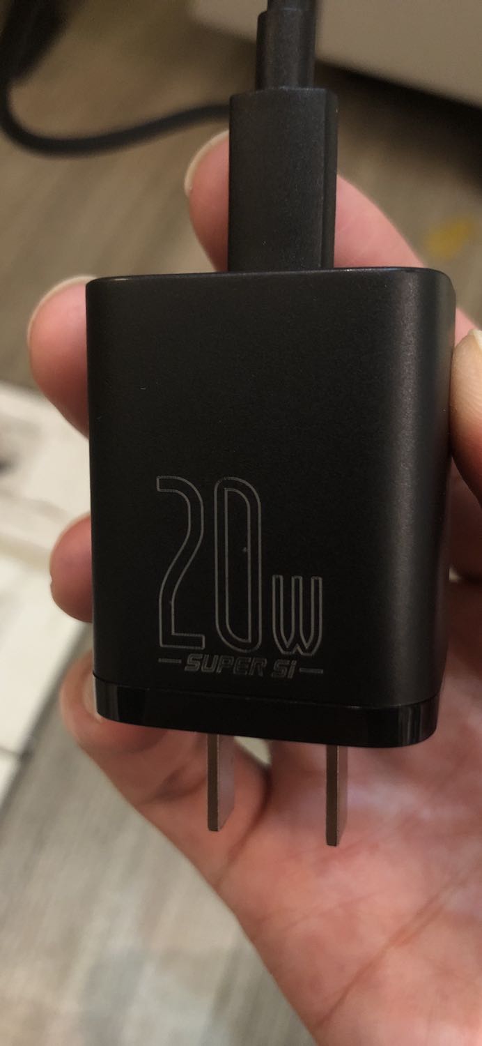 Giao hàng nhanh, đúng hàng như hình quảng cáo. Mới mua nên chưa đánh giá được độ bền. Cảm nhận ban đầu là chắc chắn. Để dùng thử rồi phản hồi tiếp