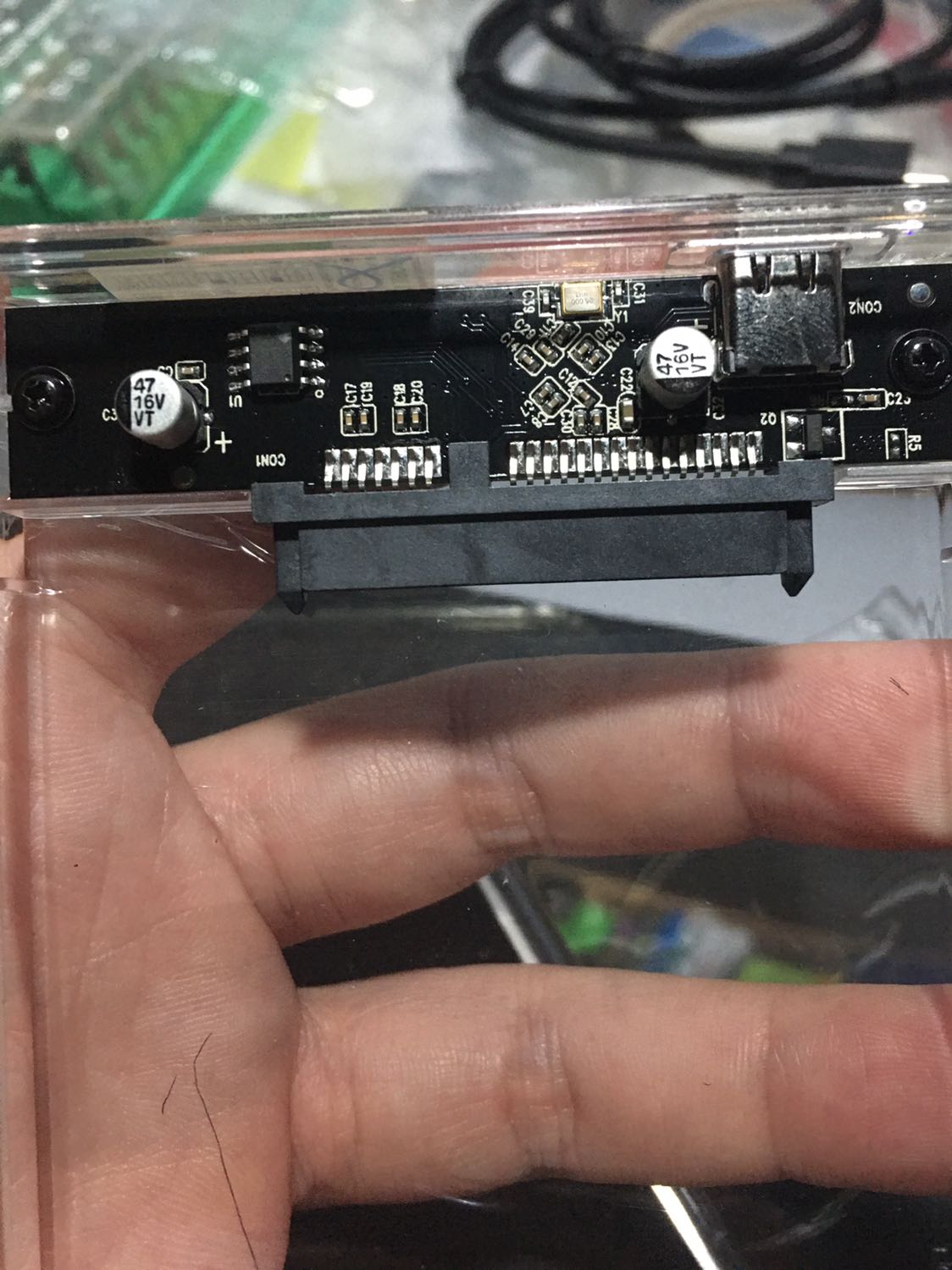 Hàng chính hãng, tốc độ khá, đầy đủ 2 cáp usbc-usbc và usbc-usba.