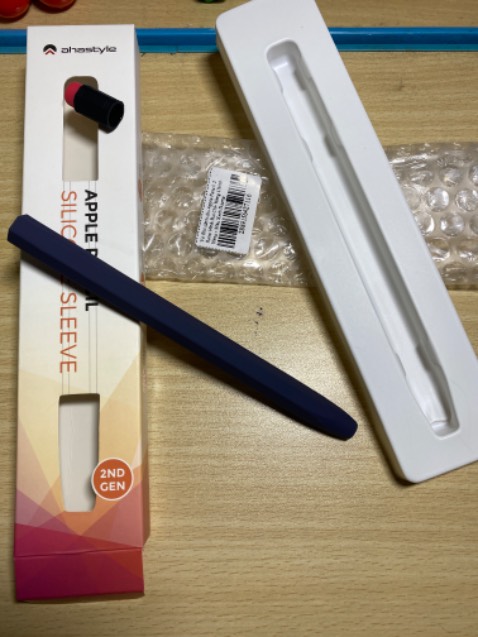 Giao đúng mẫu, vỏ mềm. Nguyên seal Giao đúng mẫu, vỏ mềm. Nguyên seal