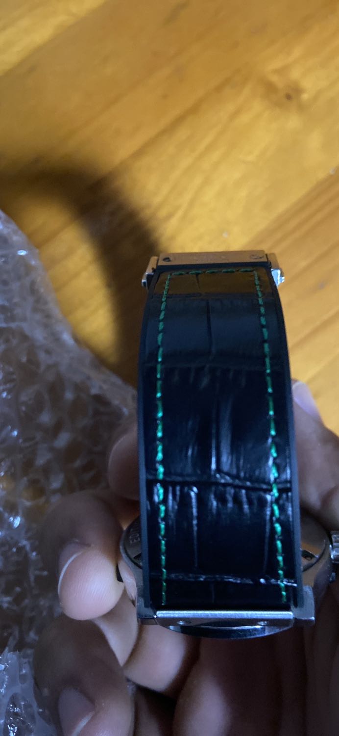 Khi đặt Chỉ màu xanh dương, nhận hàng chỉ màu xanh lá cay! Rất tệ