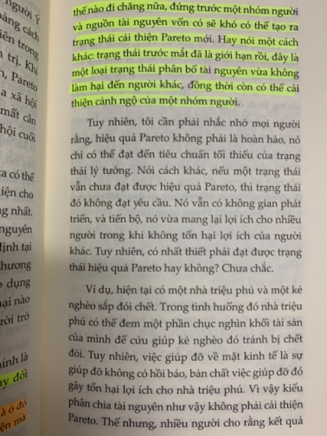 / Lý thuyết trò chơi là 1 khái niệm gần đây mình mới biết tới nhưng thật ra thì nó đã ứng dụng trong đời sống cũng từ lâu r. Khi đọc về chủ đề mình học đc nhiều khái niệm mới trong mỗi chương như: trò chơi có tổng bằng không hay khác, điểm cần bằng Nash,...
Sản phẩm tốt cả về nội dung và chất lượng giấy. Về giao hàng Tiki now khá ok.