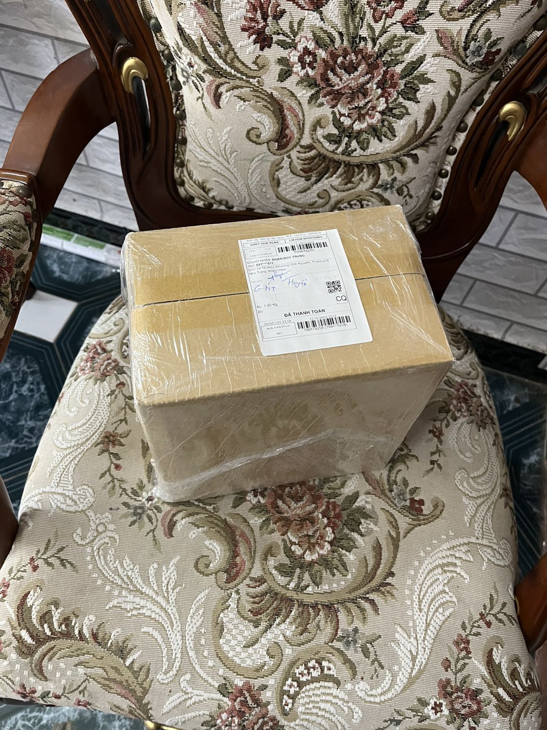 Mũ form chuẩn đẹp, đóng hộp cẩn thận, shop Sài Gòn ship cực nhanh. Sẽ còn ủng hộ dài dài.