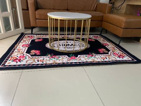 Rất ok, vừa vặn với bộ bàn ghế nhà mình, bỏ vào thấy sang hẳn