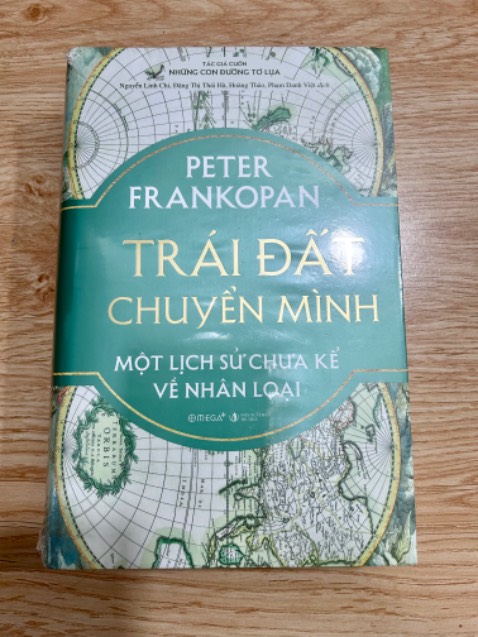 Sách tốt, nội dung hay nhưng nặng. Đòi hỏi người đọc kiên nhẫn và say mê tìm hiểu.