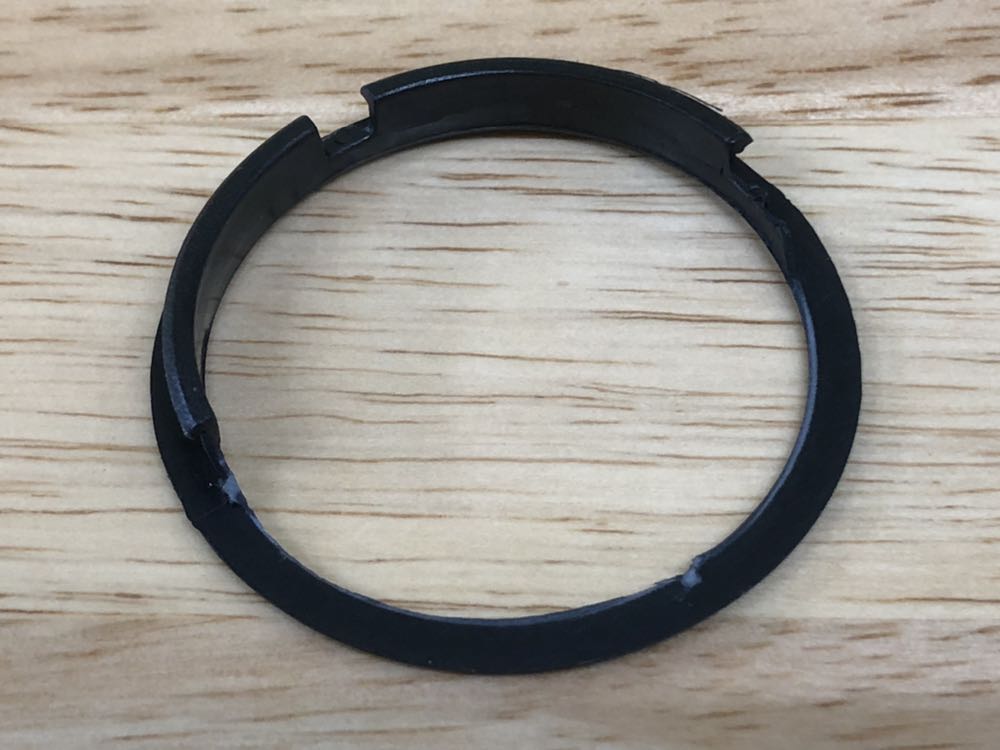 Hàng giao bị bể miếng nhựa làm bao da tời ra hai mảnh, không dùng được nữa. Shop đổi lại bao da khác nhé