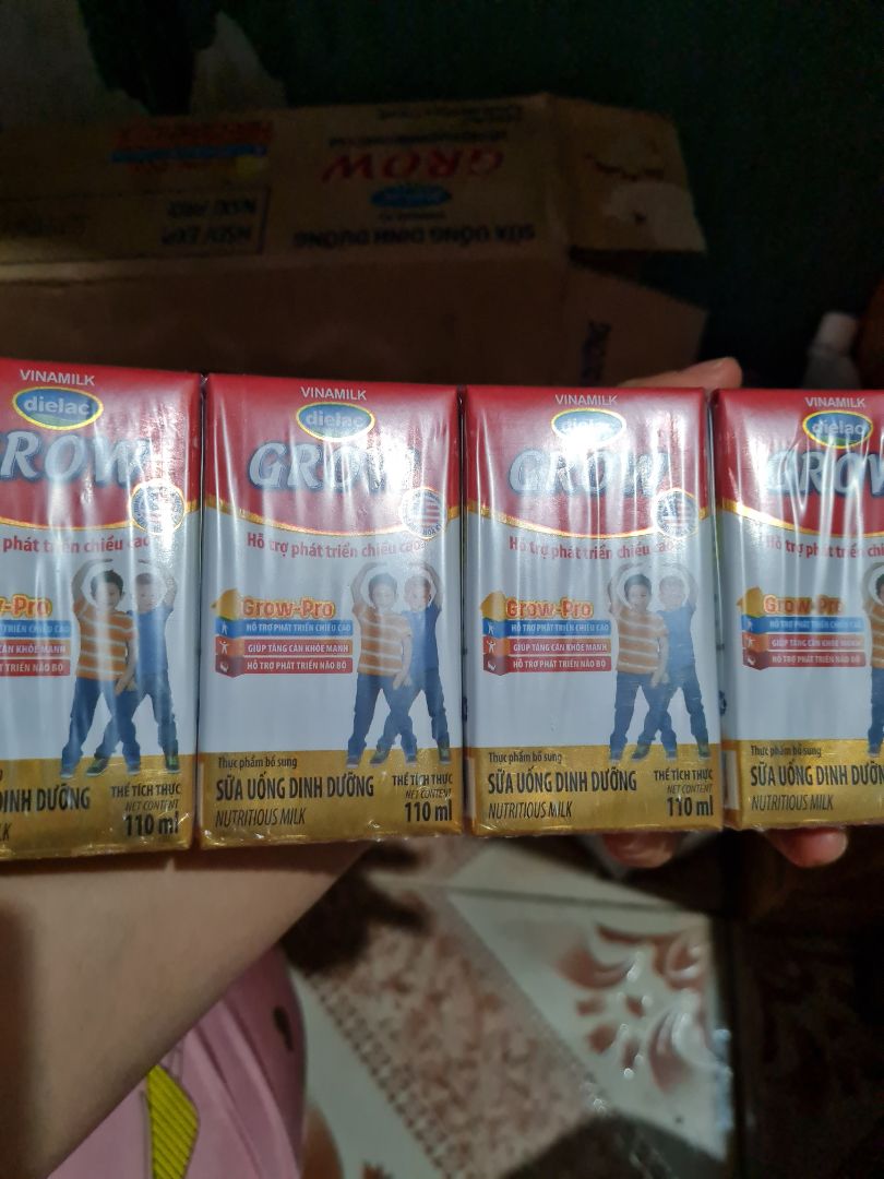 Bé nhà m thích vị này. mua trên tiki vừa rẻ hơn lại còn được ship tận nhà dù hàng khá  nặng. sẽ ủng hộ tiếp nếu giá vẫn  tốt Bé nhà m thích vị này. mua trên tiki vừa rẻ hơn lại còn được ship tận nhà dù hàng khá  nặng. sẽ ủng hộ tiếp nếu giá vẫn  tốt