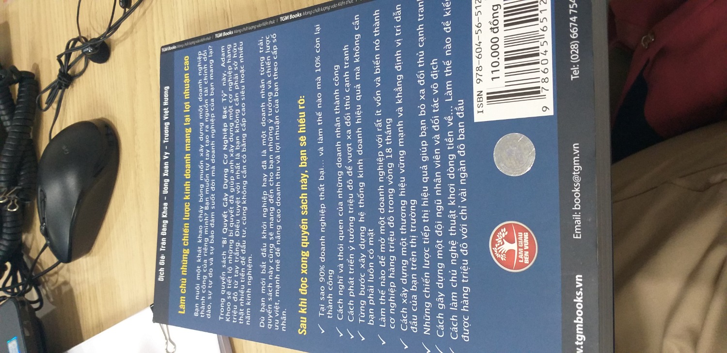 Sách hay, dễ hiểu. Mình đã đọc cuốn: "Tôi tài giỏi, bạn cũng thế" của tác giả này, mình rất thích. Chắc do đội dịch cũng có tâm nên bản dịch đọc cuốn hút và ngôn ngữ gần với người đọc. Giấy chất lượng tốt và giá rẻ quá, giá bìa là 110k, mình mua giảm giá còn 75k. Đọc thấy hay mà ko biết mình có bắt đầu được cái gì không???