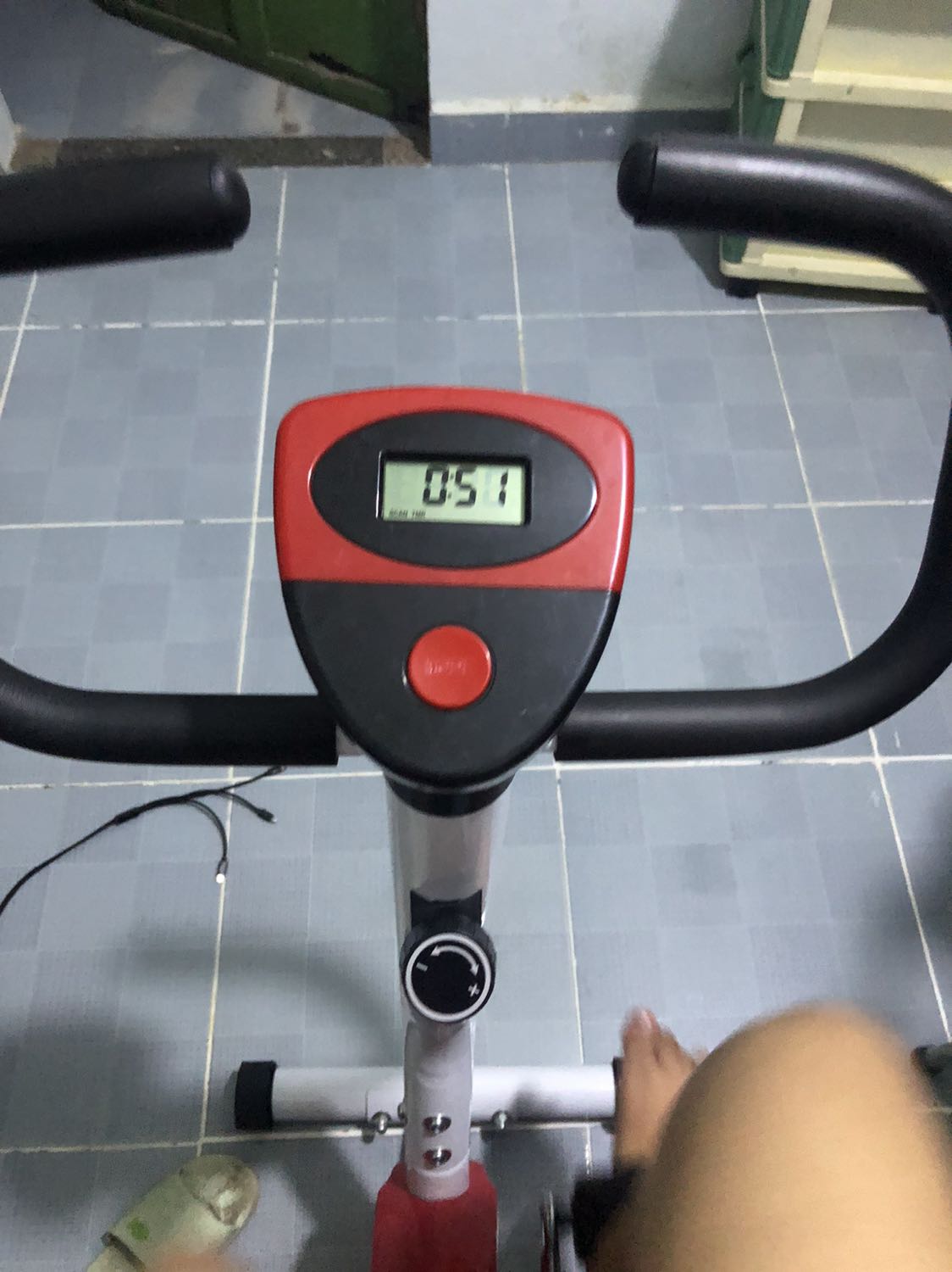 Đạp chắc chắn, thiết kế đẹp, tiện dụng, nhỏ gọn.