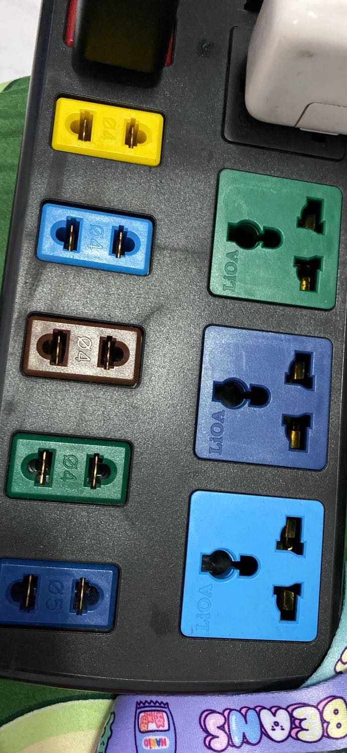 Xài tốt, tiện lợi. Vừa sạc dc 3 chấu, 2 chấu. Chắc chắn.