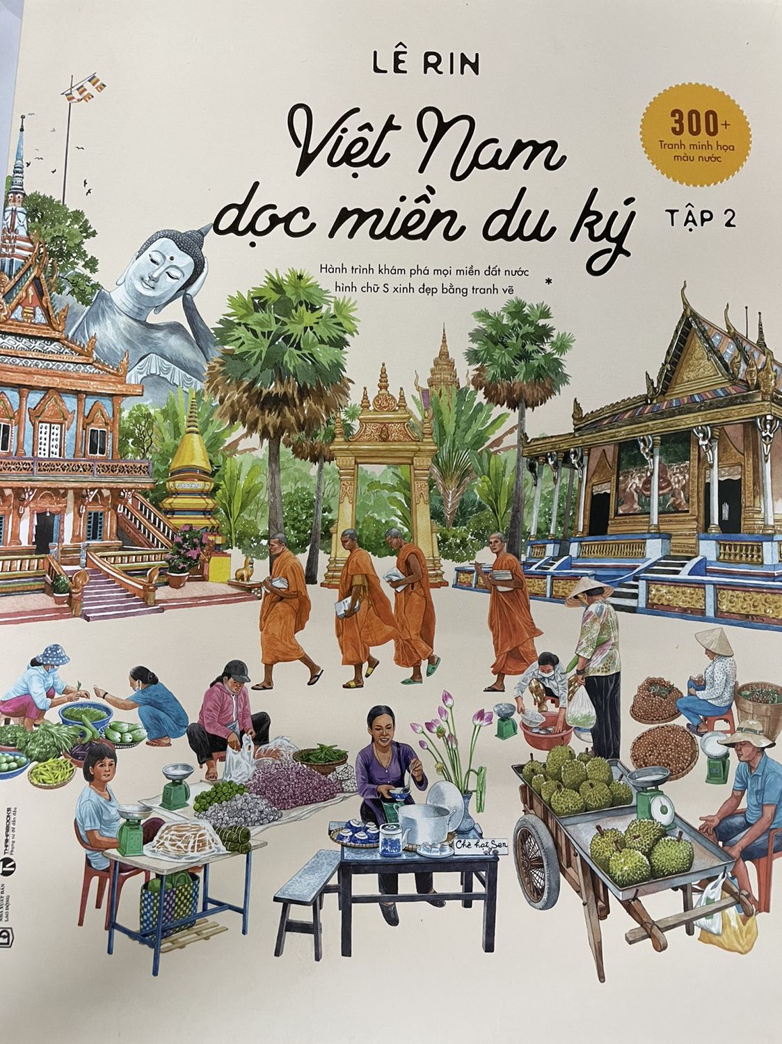 Một cuốn sách rất đã mắt…. 👉Tranh vẽ đẹp, thu hút, đậm chất Việt Nam, hy vọng có tập tiếp theo 🥰
