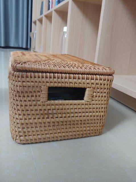 Giỏ rất đẹp, cái nắp liên hệ shop để mua thêm cũng hợp lý luôn :)