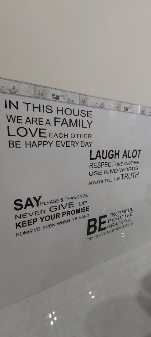 ok lắm bạn. chữ đẹp giống hình. mình sẽ ủng hộ tiki