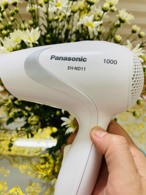 Máy sấy nhỏ gọn. Sấy êm. Nhiệt độ phù hợp các bé k sợ bị nóng Máy sấy nhỏ gọn. Sấy êm. Nhiệt độ phù hợp các bé k sợ bị nóng