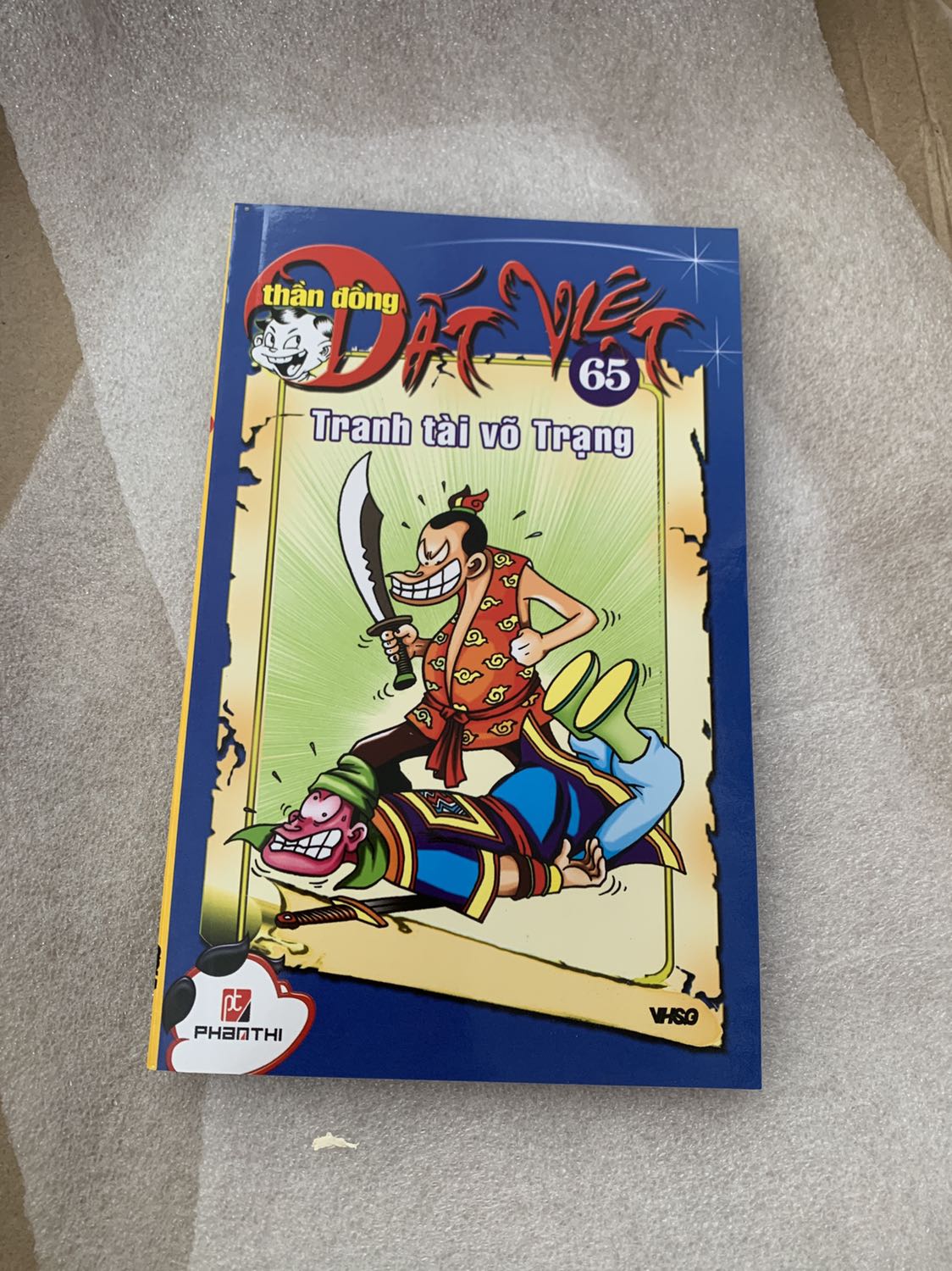 Nội dung truyện Thần đồng Đất Việt rất hay và bổ ích rất đáng mua để các bé đọc và tự học. Mình dạy thì các bé có thể quên chứ những kiến thức trong truyện các bé nhớ rất lâu.