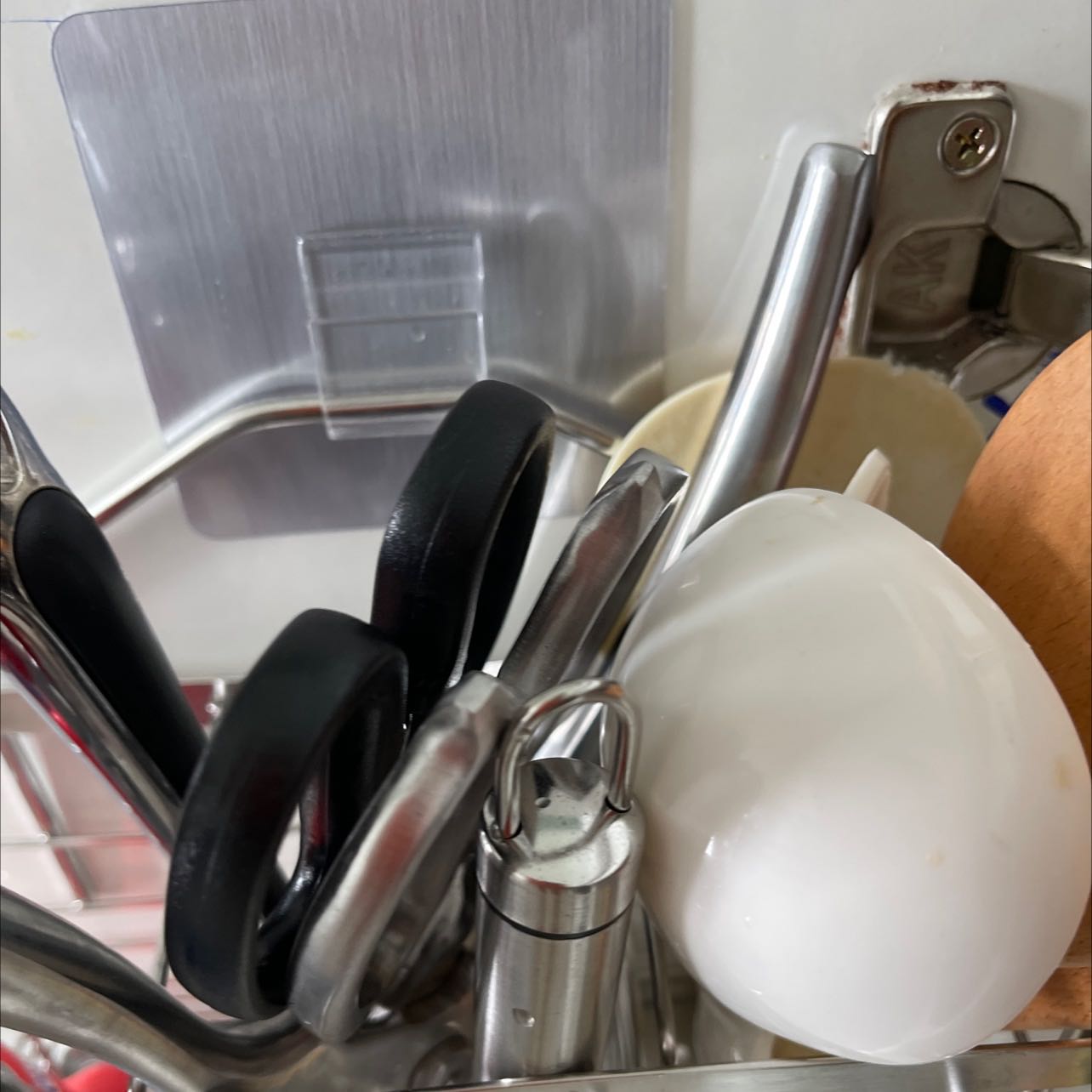 Chấp nhận được, phù hợp trong tủ bếp