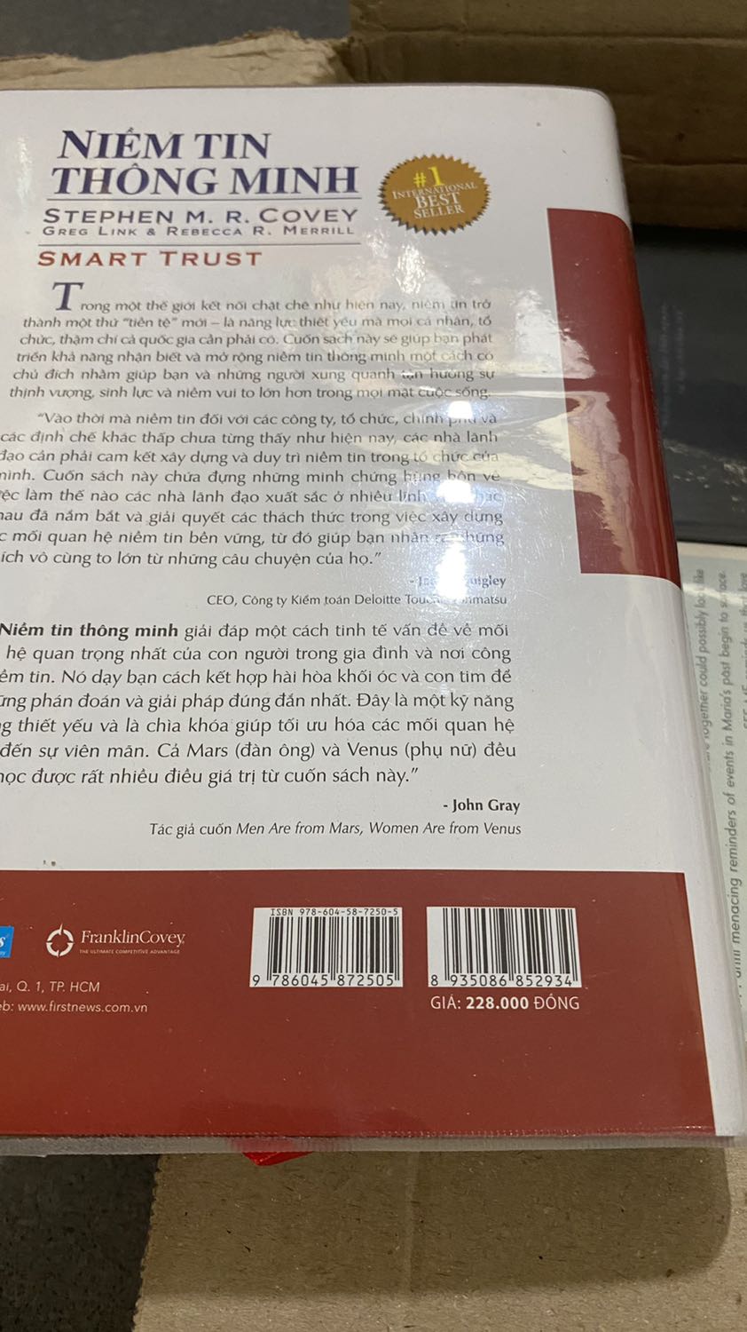 Về đóng gói, giao hàng và hình thức sách thì hoàn toàn hài lòng. Tiki Trading ?