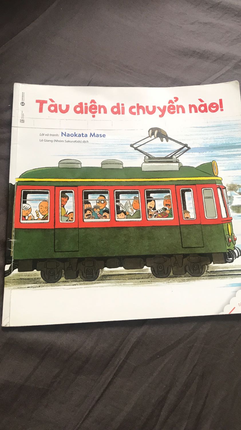 Sách vẽ đẹp thiết kế thông minh. Có nhiều chi tiết bất ngờ. Mình đã mua bốn bộ rồi. Ba bộ đem tặng.