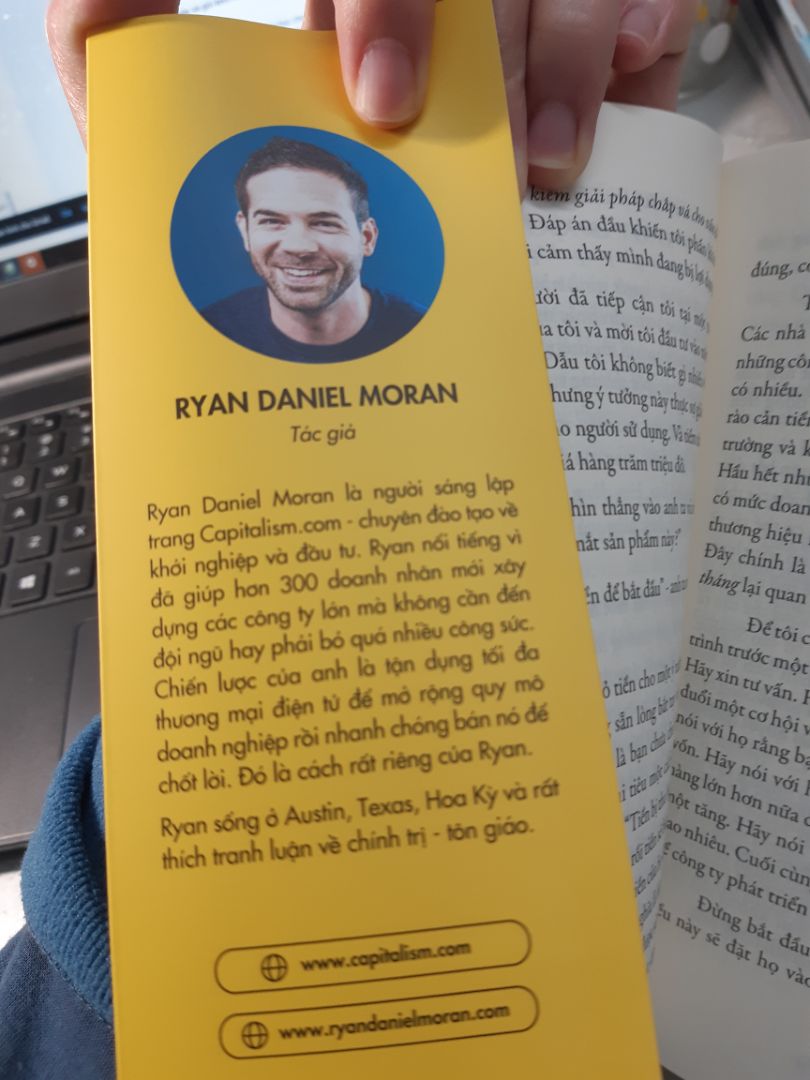 mình rất thích cuốn sách này. Sách dịch sát nghĩa, trình bày rõ lộ trình mà mọi người cần để có thể thành công trên lĩnh vực thương mại điện tử. Khơi gợi được cảm hứng khởi nghiệp của newbie. sách còn tặng thêm khóa học và tài liệu hữu ích cho độc giả.nói chung đây là một quyển sách dành cho những ai muốn làm giàu một cách bền vững trong nền tàng thương mại điện tử, thực tế và cũng dễ dàng vận dụng vào công việc kinh doanh của người đọc.đây là một cuốn sách cho người trẻ tuyệt vời. rất cảm ơn tác giả.