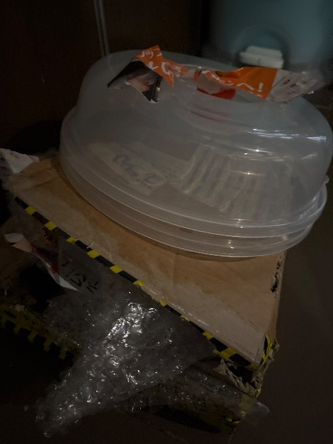 Đặt 2 combo (4 cái) mà giao hàng chỉ có 1 combo (2 cái), gói hàng rất tệ