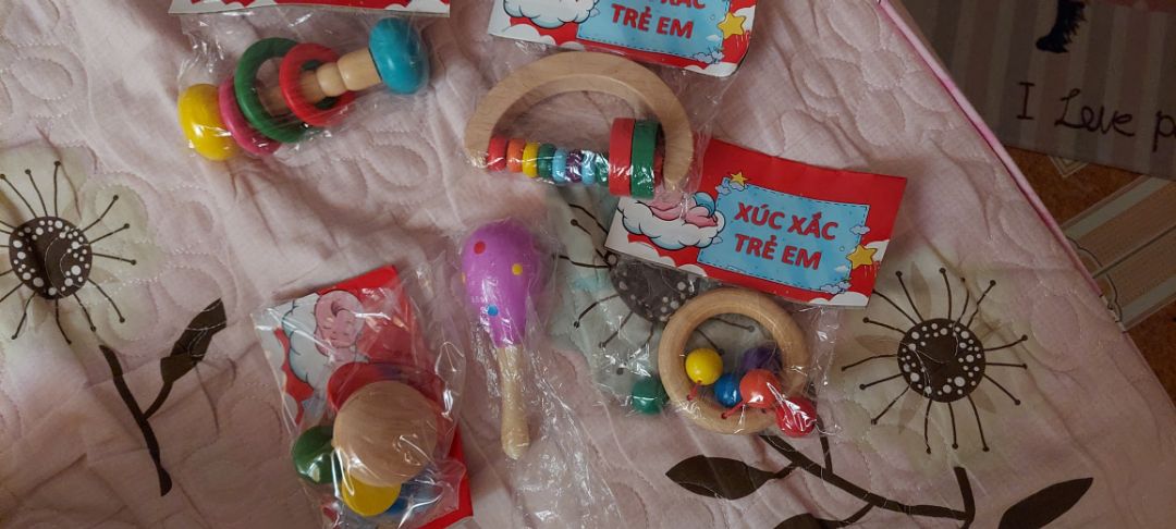 giao hàng nhanh, đồ chơi cũng đẹp nhưng nhìn hơi bé xíu, nói chung tạm ổnnnnnnnnnnnnnn