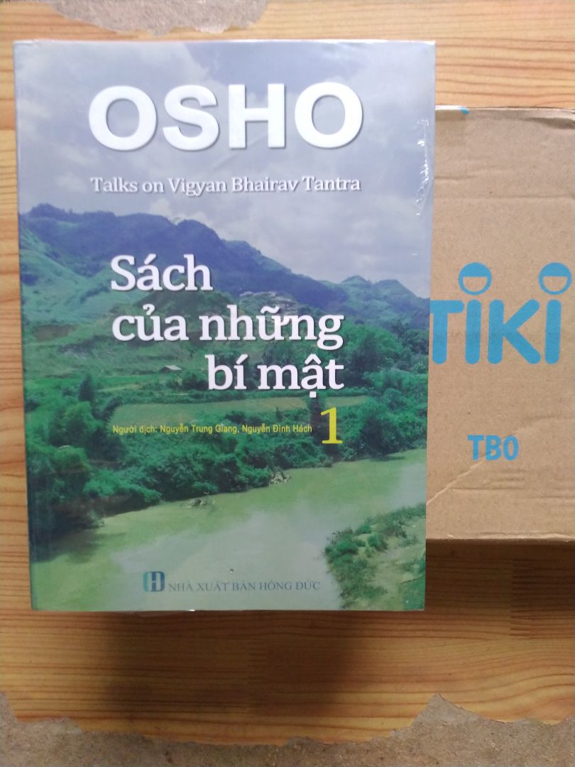 Sách đóng gói kỹ. Nội dung: Hãy về với Thầy Osho. Giao hàng tốc hành. Xin cảm ơn!