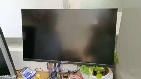 Nhỏ mà có võ. Khởi động chưa đến 10s