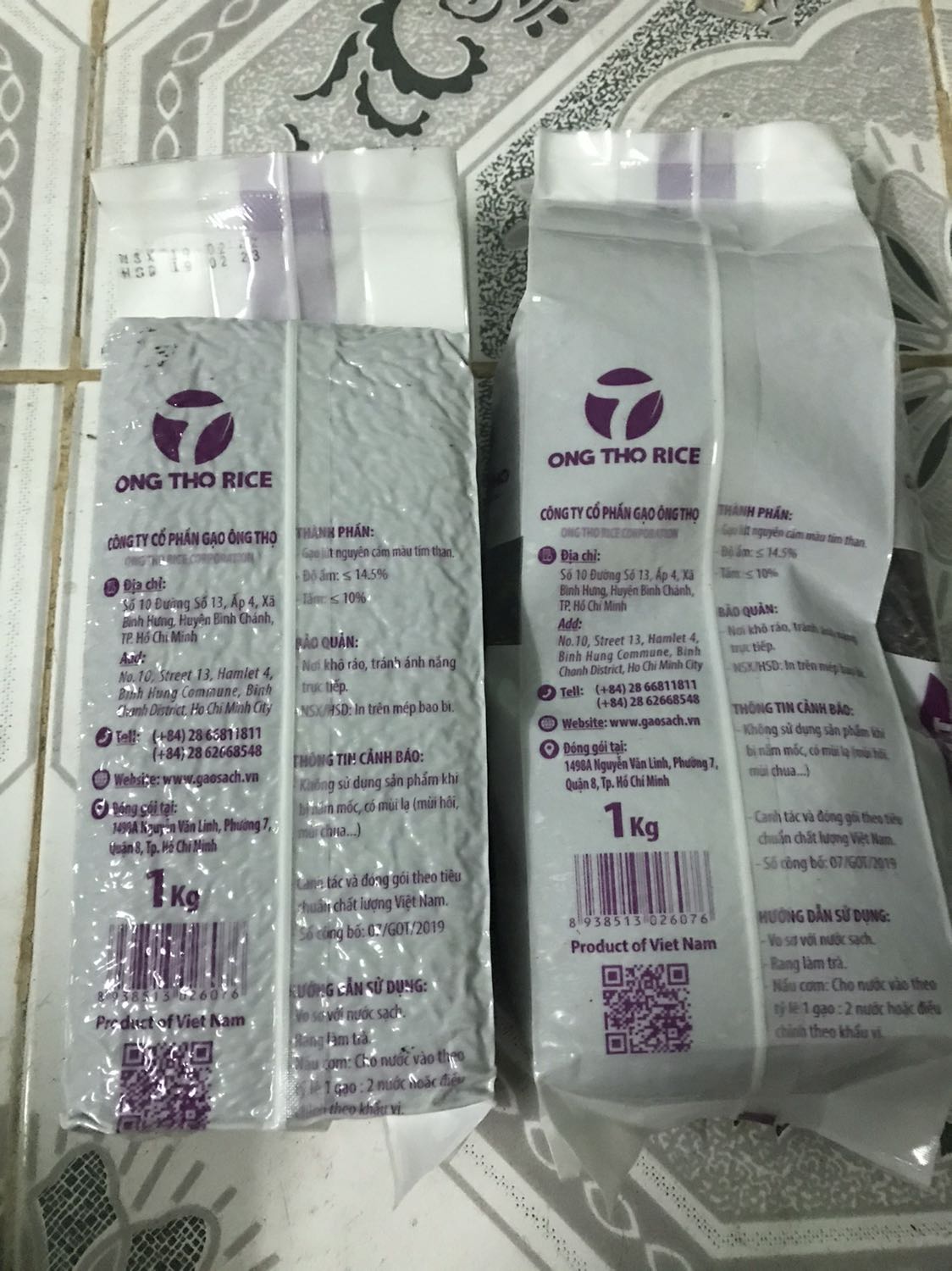 Đóng gói cẩn thận, đủ 2 bao , mỗi bao 1 kg. Một bao được hút chân không , một bao thì không. Đóng gói cẩn thận, đủ 2 bao , mỗi bao 1 kg. Một bao được hút chân không , một bao thì không.