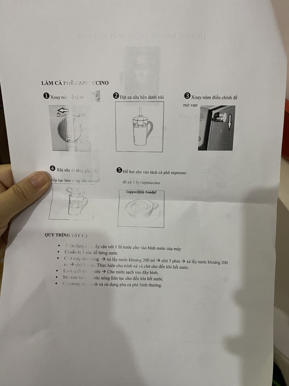 Cà phê pha khá  Tuy nhiên không hiểu sao Phần tay cầm khi gắn vào máy mình không thể nào xoay vuông góc được với máy như hướng dẫn. Thành gia phần tay cầm bị lệch như hình. Cố hết sức cũng chỉ được đến vậy thôi không hiểu có bị ảnh hưởng tới chất lượng cà phê không..
Ngoài ra mang tiếng một công ty lớn mà in phần hướng dẫn bằng tiếng việt vừa mờ vừa khó nhìn.