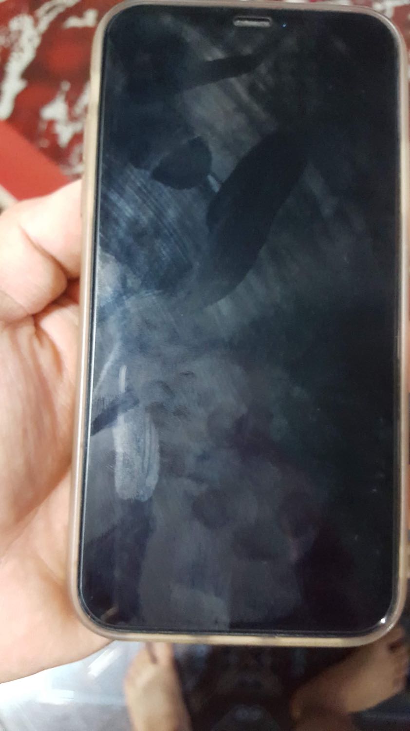 miếng dán cường lực thường chứ không phải chống vân tay như thông tin sp