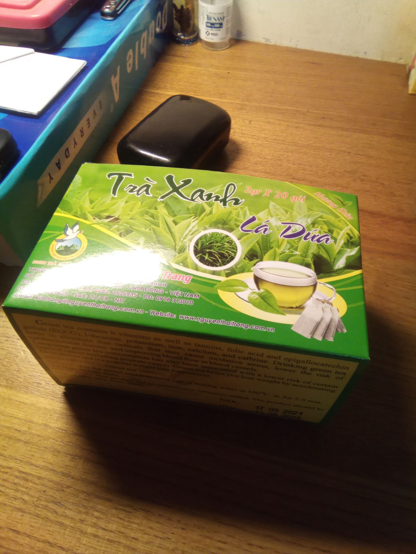 Trà vị ok, không thơm lắm. Đóng gói kiểu rất qua loa. Chỉ chấm cỡ 6/10