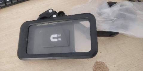 Hàng có hơi bụi tí nhưng cảm ứng tốt, giữ cũng tốt, giao hàng nhanh