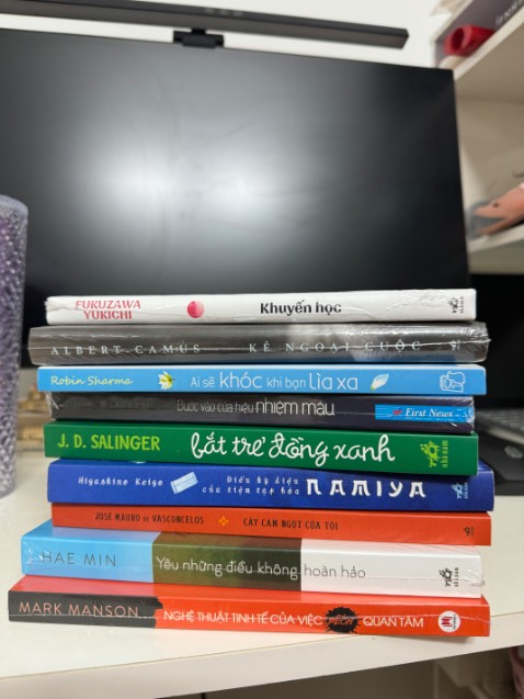 Cuốn này mình mua vì được truyền cảm hứng từ BTS, nhờ BTS đặc biệt là KIM NAM JOON trưởng nhóm giúp mình có rất nhiều động lực đọc sách