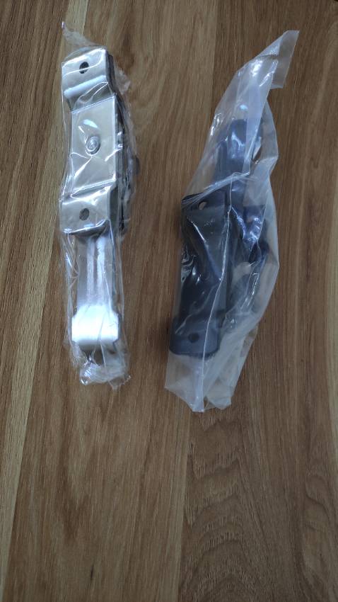 Chốt rất chắc chắn và dày dặn. Giao hàng nhanh.
Ủng hộ shop 5 sao