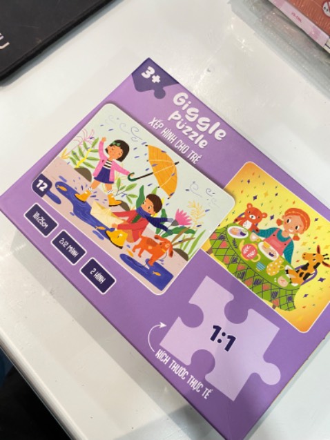 giấy tốt, sản phẩm in đẹp sắc nét, giao hàng nhanh , màu sắc tươi tắn sinh động nhiều mẫu mãaaa, giúp phát triển tư duy và đầu óc quan sát giải pháp tuyệt vời để bé luyện tập ạ, mọi người nên mua nhaaaa