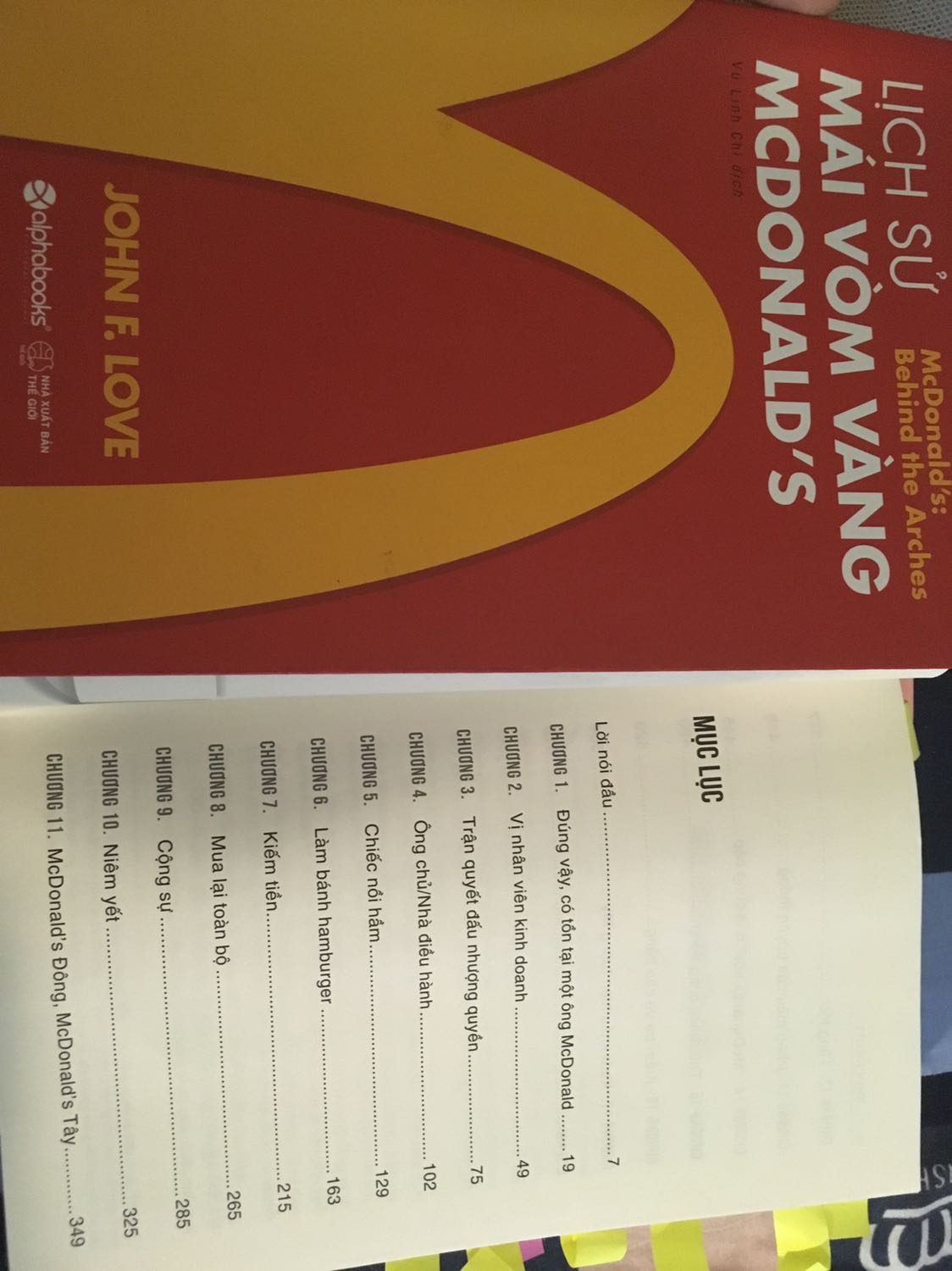 Một trong những cuốn sách hay nhất về kinh doanh chuỗi nhà hàng nhượng quyền. Nếu ko đủ thời gian đọc từ đầu tới cuối thì hãy chú ý các chương từ 5-9. McDonald’s trở thành đế chế bất động sản là nhờ đây.