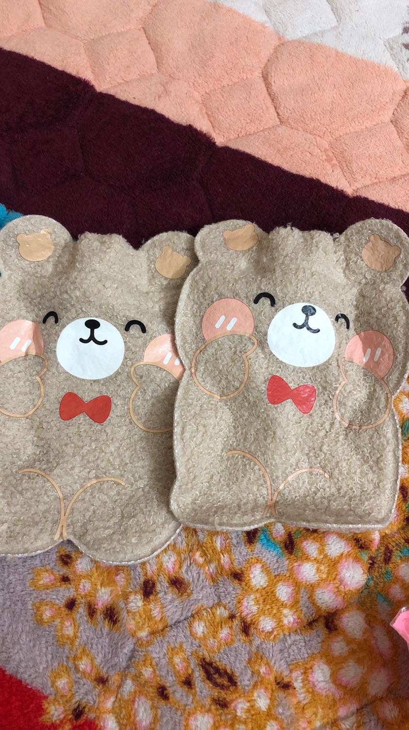 Túi siêuuu xinhhh, cầm rất chắc chắn, rất mịn và đẹppp giống hình luôn ạaaa. Tuy nhiên thì giao hàng hơi bị lâu ạ. Chắc do dịch nên mình cũng k sao. Anh shipper thân thiện. Nói chung là rất hài lòng ạ.