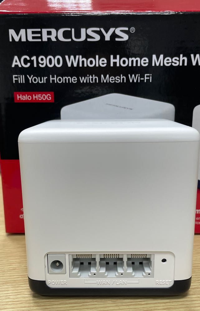 Mình vừa nâng cấp gói cước 200Mbps là tậu luôn em Halo H50G siêu xịn. Kết nối qua app Mercusys rất dễ mình con gái vẫn thao tác ngon ơ. Nhà mình trước đó chỉ có 1 bộ phát để ở khu vực phòng sinh hoạt của gia đình thôi nên lên phía phòng khác và vào phòng ngủ sóng yếu, mua em này xứng đáng. Thiết kế nhỏ gọn mình đặt 1 pack ở phòng khách với 1 pack phòng lồi để bao phủ khu vực gia đình đi đâu cũng cùng 1 sóng wifi rất tiện lợi. Chấm điểm 5 sao cho shop