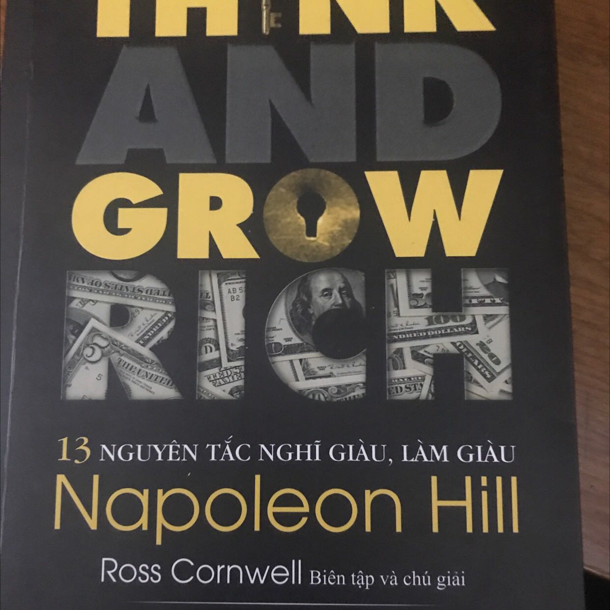 hàng giao nhanh chóng, đóng gói kĩ lưỡng, sách không bị nhăn, bìa đẹp, nội dung hay