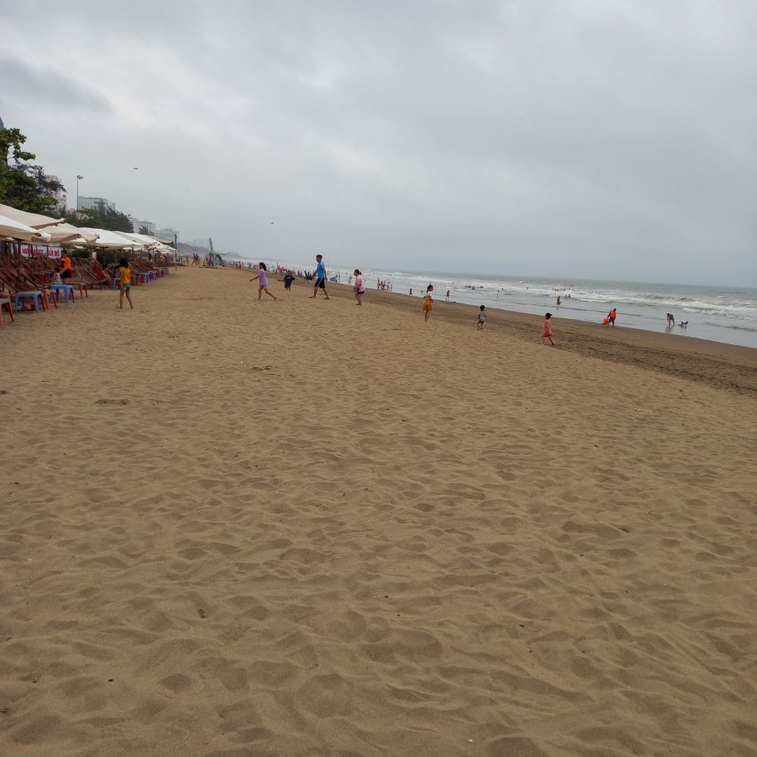 hàng đã được giao,hài lòng về mẫu mã và chất lượng.giao có bọc cẩn thân,shipper rất nhẹ nhàng tận tình