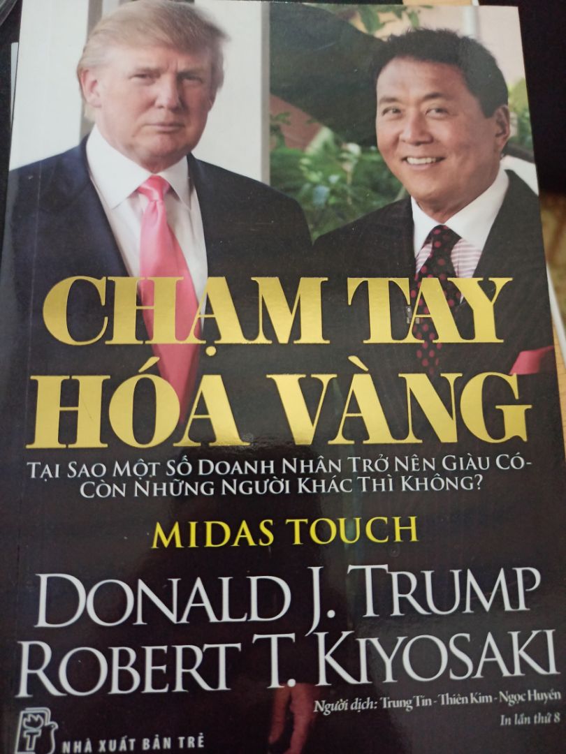 Sách rất đẹp . Đóng gói rất cẩn thận . Nhìn sách thấy mua nó rất đáng tiền . Shop còn tặng thêm sổ tay và mã quà tặng . Ủng hộ shop