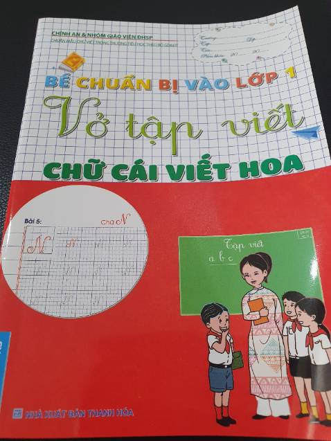 Sách in đẹp, giấy tốt, rất phù hợp cho bé nhà mình tập viết chữ.