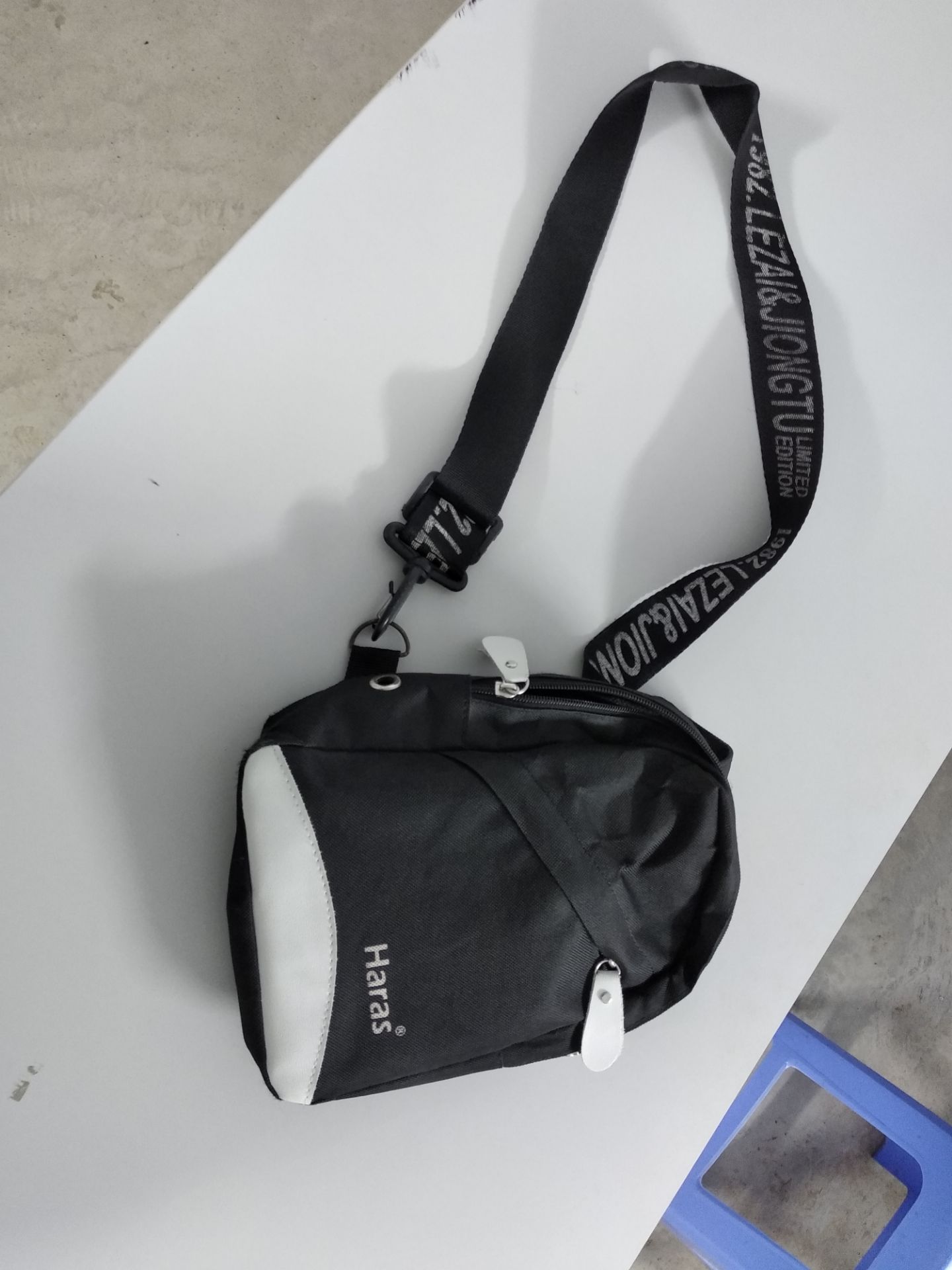 sản phẩm túi vừa tiền, dùng tiện, nchung rất ưng, 5 sao nha