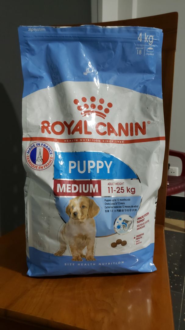 Ship rất nhanh, tiki ship là khỏi bàn nhất là tiki now. Ngoại quan luôn trong thùng carton chắc chắn. Mở là 1 đống xốp giảm chấn... Ko tiếc chi phí để đảm bảo sp nguyên vẹn khi đến tay khách hàng, tuyệt vời lắm. Sản phẩm vì nhà bán hàng nào lên đây được là good rồi. *** ăn ngon