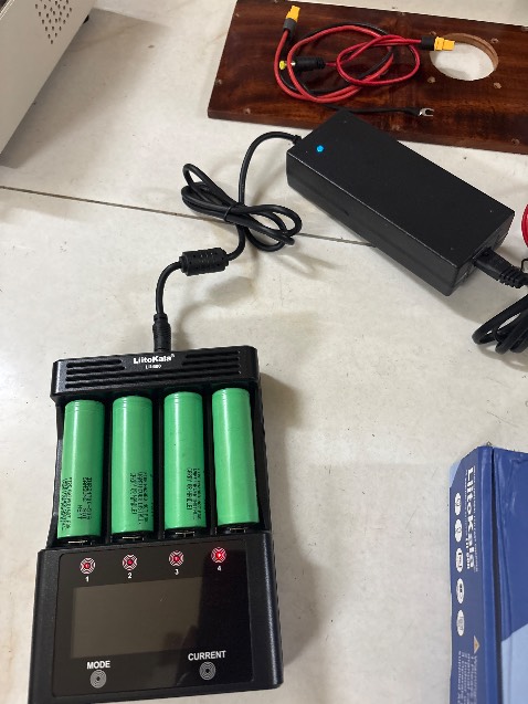 Shop đóng gói rất cẩn thận và giao hàng rất nhanh. Sản phẩm đủ số lượng, đúng miêu tả và chất lượng tốt. Rất hài lòng với sản phẩm này.